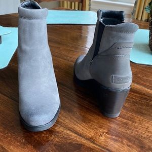 Sorel Chelsea boots
